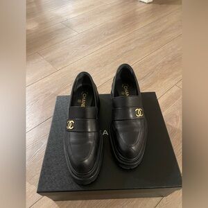 Chanel Black Leather Loafers 37.5